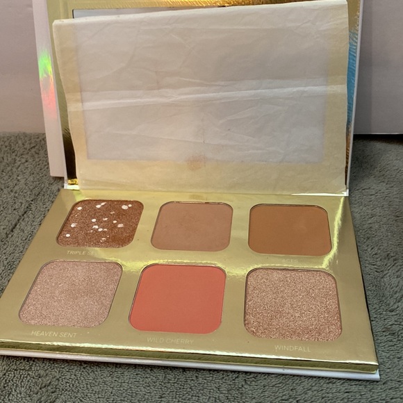 Bronze & Mask - Picture 2 of 7